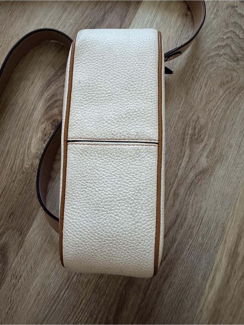Coach Pebbled Leather Camera Bag in Cream Chalk - Picture 8 of 11